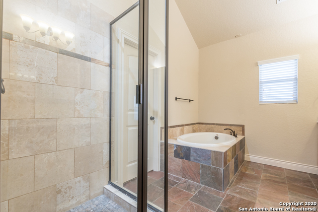 13822 Oakview Cove Property Photo 44