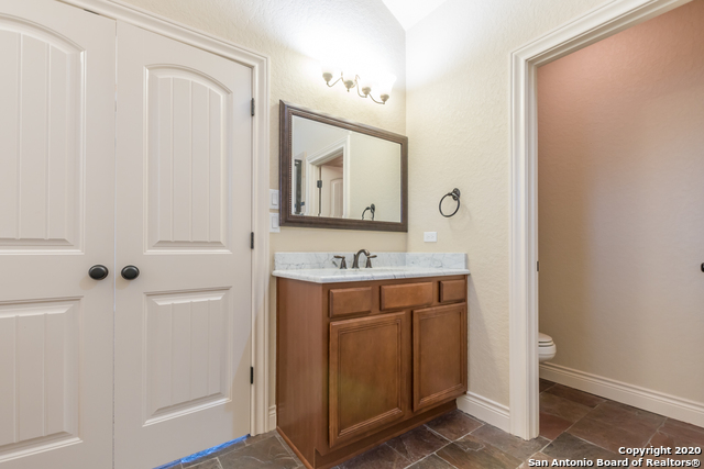 13822 Oakview Cove Property Photo 45
