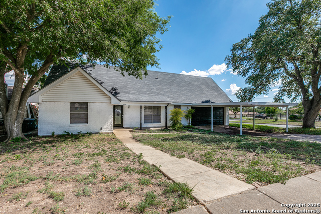 810 Cobble Property Photo 1