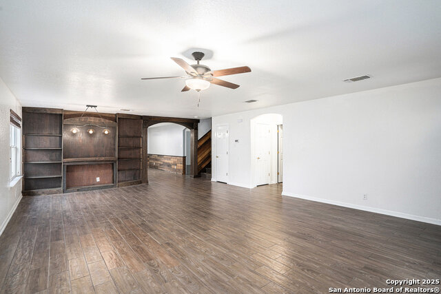7831 Mainland Woods Property Photo 4