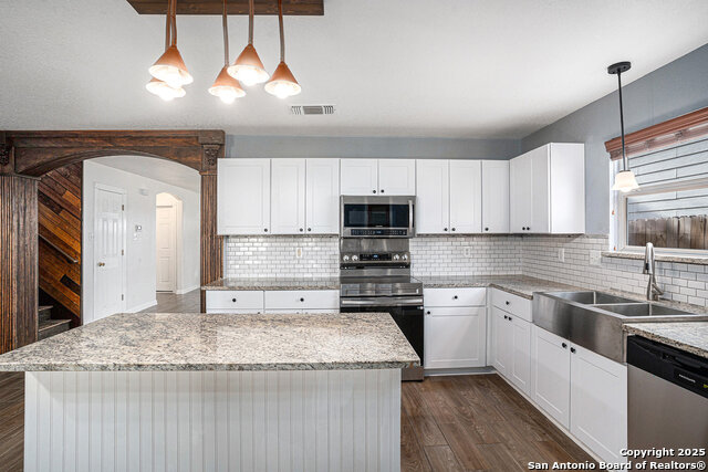 7831 Mainland Woods Property Photo 7