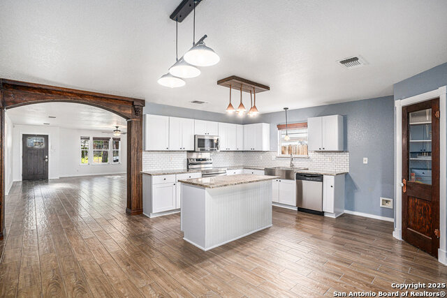 7831 Mainland Woods Property Photo 8