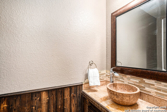 7831 Mainland Woods Property Photo 9