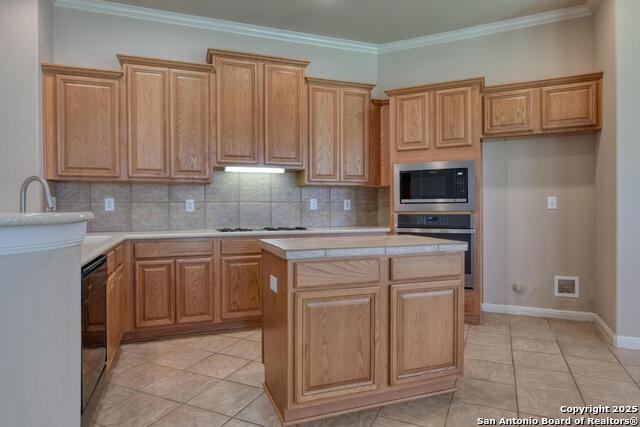 7 Cascade Glen Property Photo 8