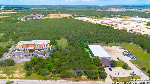 20011 Eagle Ford Property Photo 9