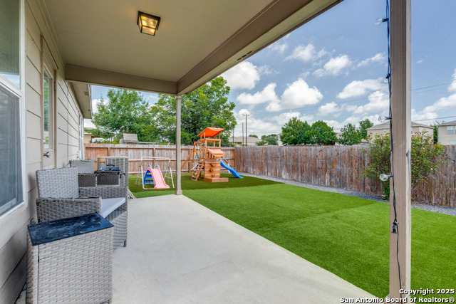 11731 Silver Horse Property Photo 12