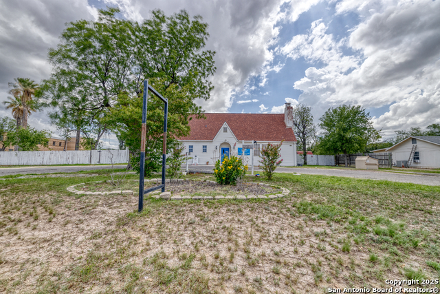1007 N Getty St Property Photo 1