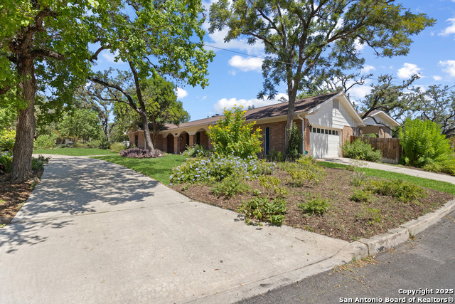 10410 Sunflower Ln Property Photo 2