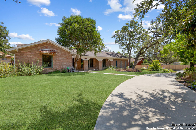 10410 Sunflower Ln Property Photo 3