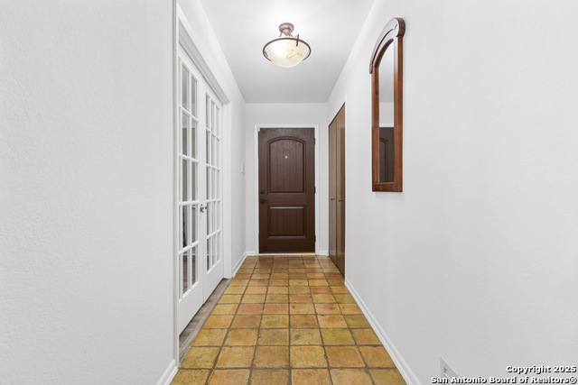 10410 Sunflower Ln Property Photo 5