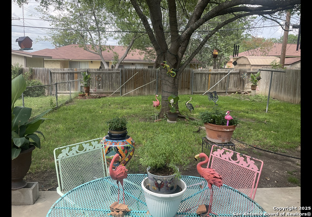 1035 Fabulous Property Photo 11