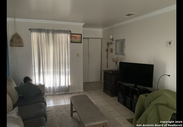 1035 Fabulous Property Photo 14