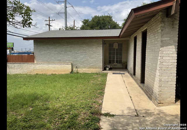 1035 Fabulous Property Photo 19