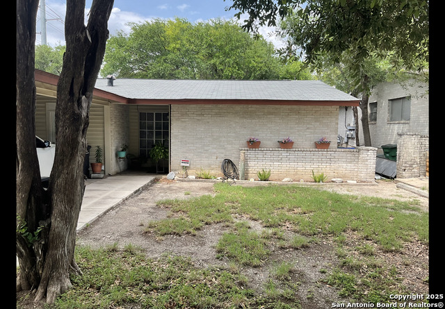 1035 Fabulous Property Photo 20