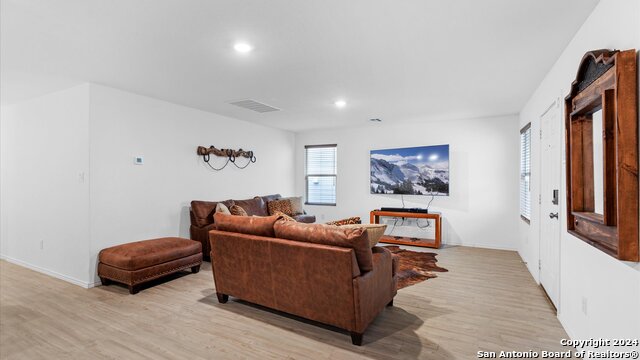 5315 Hornbeck Property Photo 5