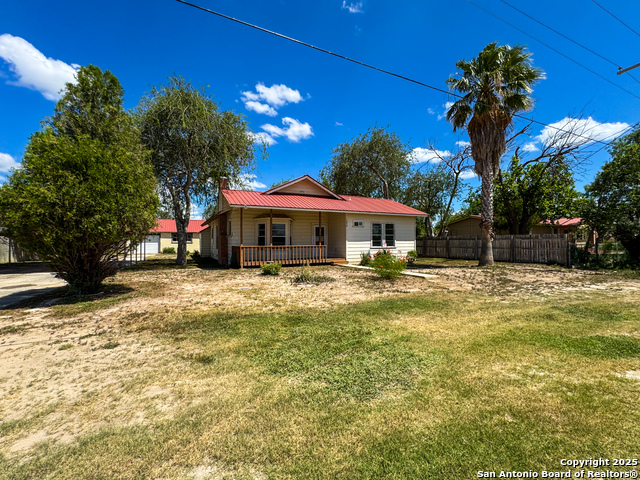 102 N Fort Property Photo 1