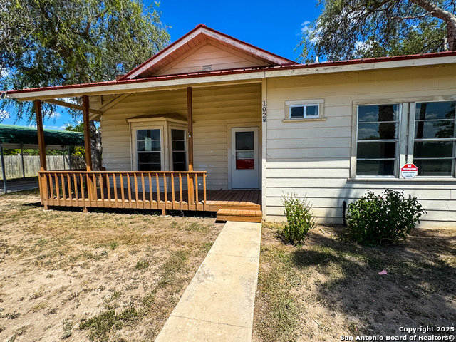 102 N Fort Property Photo 5