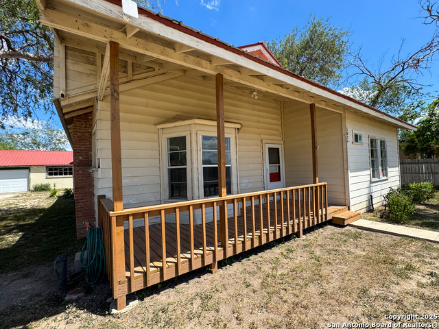 102 N Fort Property Photo 6