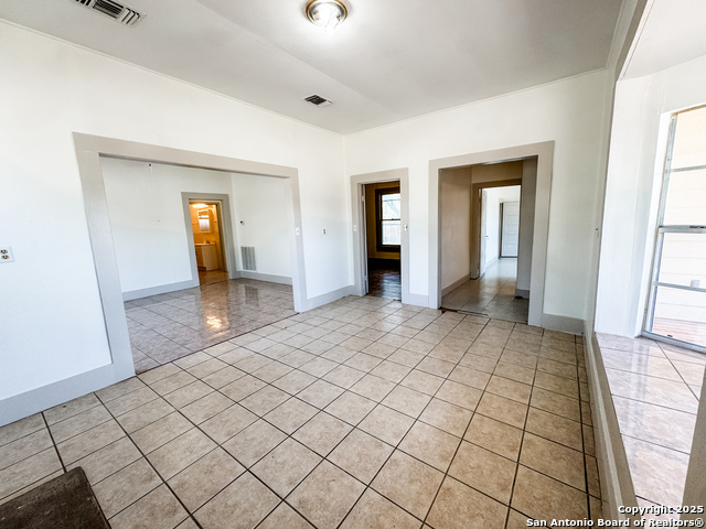 102 N Fort Property Photo 12