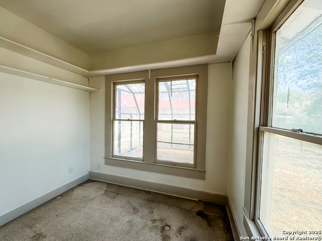102 N Fort Property Photo 24