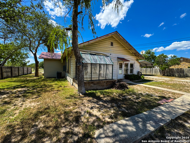 102 N Fort Property Photo 40