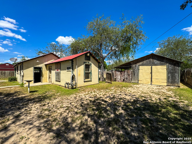 102 N Fort Property Photo 43