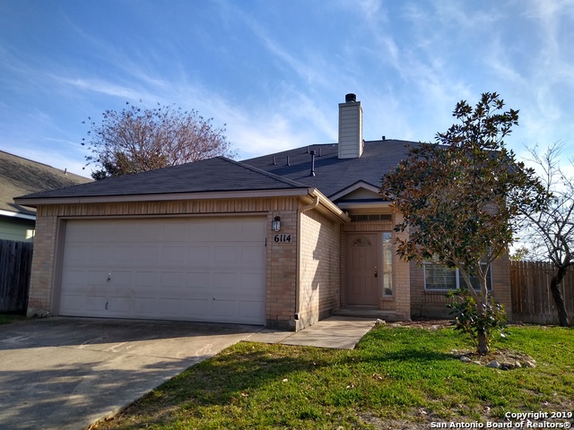 6114 Lakeview Court Property Photo 1