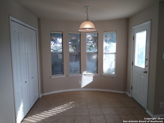 6114 Lakeview Court Property Photo 9