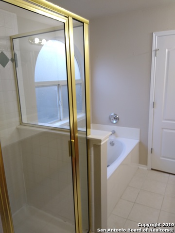 6114 Lakeview Court Property Photo 10