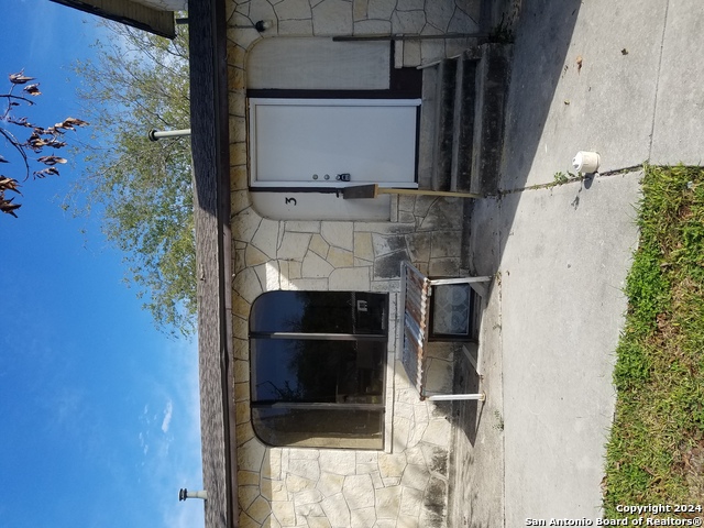 600 Monticello Ct Property Photo 1