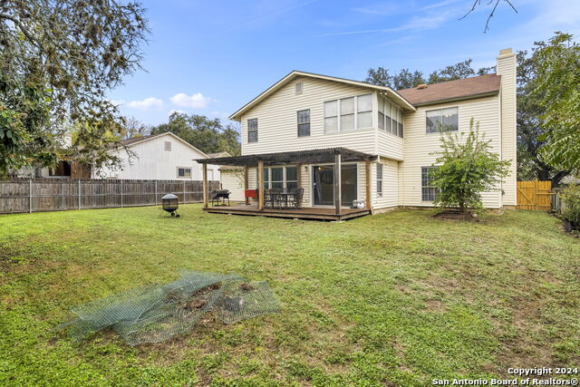 9126 Points Edge Property Photo 1