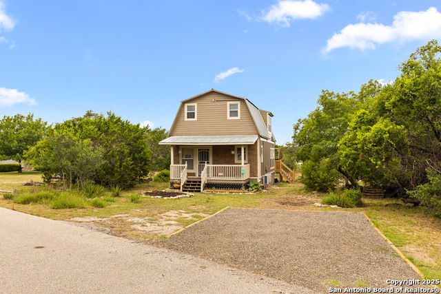 1698 Sorrel Creek Property Photo 5