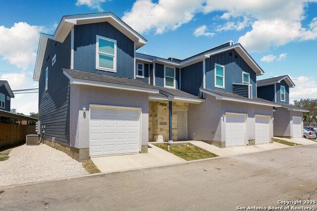 6922 Crestway Rd Property Photo 1
