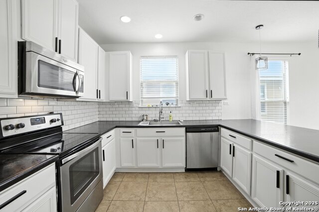 7702 Stable View Property Photo 1