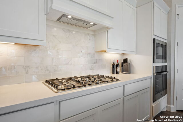 14414 Draft Horse Property Photo 6