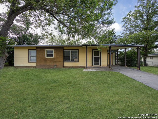 142 Galaxy Dr Property Photo 1