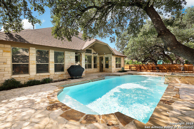 9610 Ninas Ct Property Photo 1