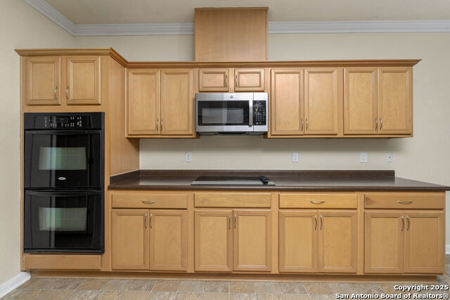 213 Springtree Parkway Property Photo 18
