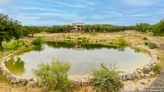 1305 Camino Real Property Photo 4