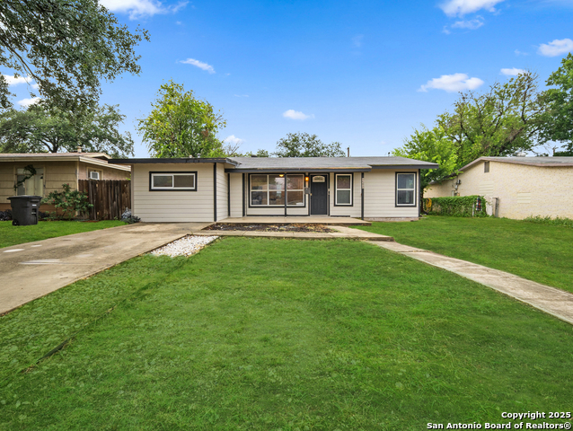 243 Edgebrook Property Photo 1