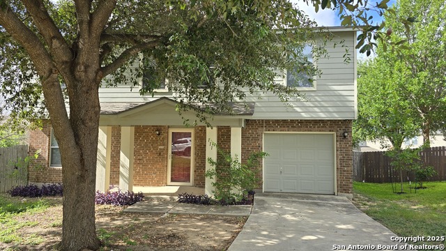 111 Spruce Breeze Property Photo 1
