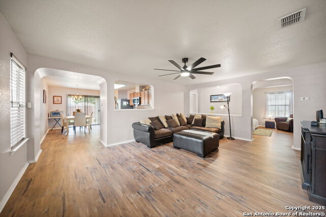10116 Del Lago Ct Property Photo 1