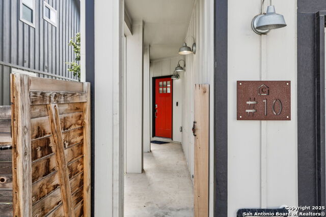 1511 E Sandalwood Ln #10 Property Photo 3