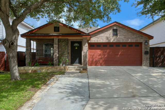 10423 Tiger Field Property Photo 1