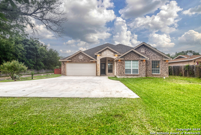 2500 Garner Field RD