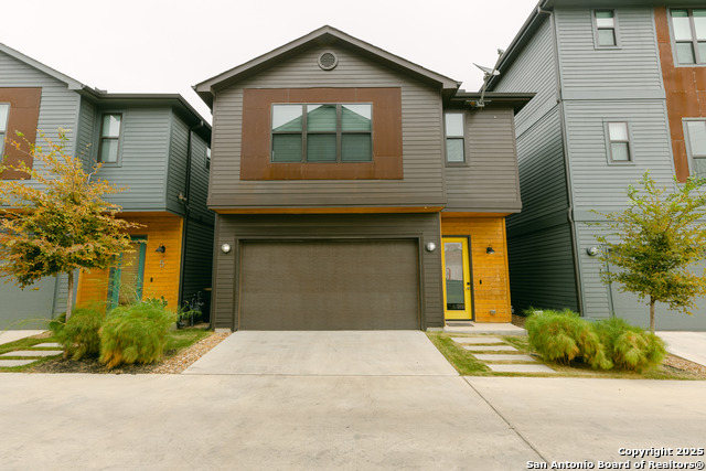 203 Nogalitos St Property Photo 1