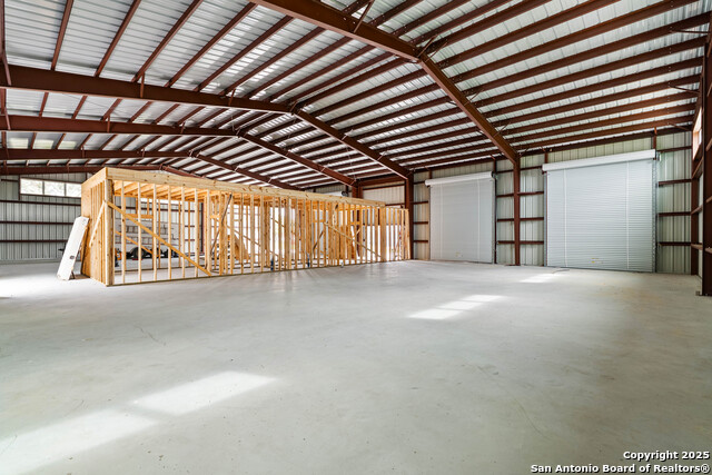 114 W First St Property Photo 9