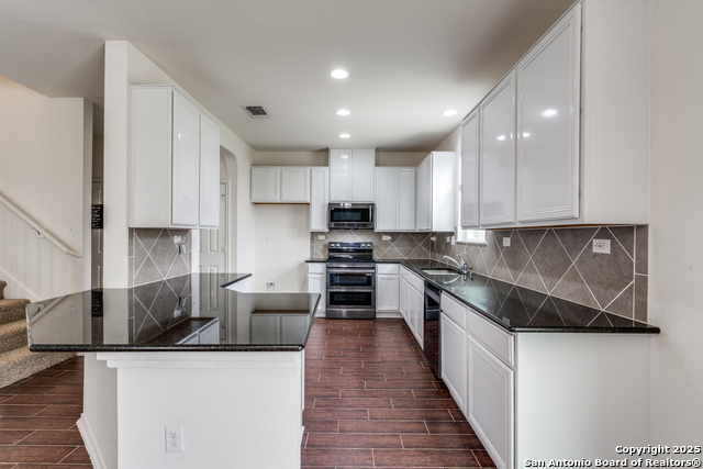 6719 Loma Blanca Property Photo 1