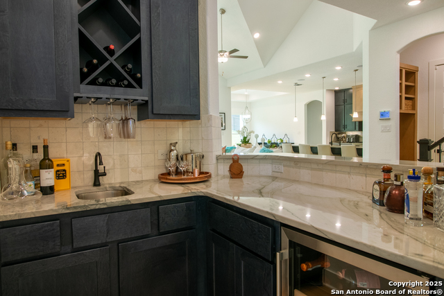7302 Cresta Bulivar Property Photo 7