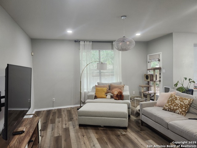 10115 Caspian Ledge Property Photo 3